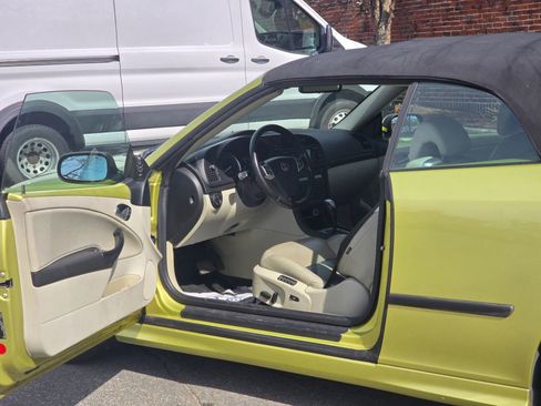 Used 2005 Saab 9-3 Aero FWD image 7