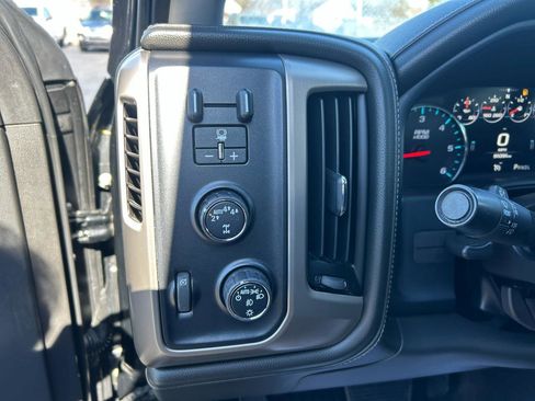 Used 2018 GMC Sierra 1500 Denali w/ Denali Ultimate Package image 13