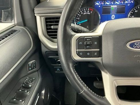 Used 2024 Ford Expedition XLT AWD/4WD image 15