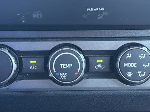 Used 2020 Toyota Tacoma TRD Off-Road image 24