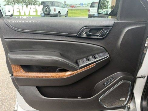 Used 2016 Chevrolet Tahoe LTZ AWD/4WD image 10