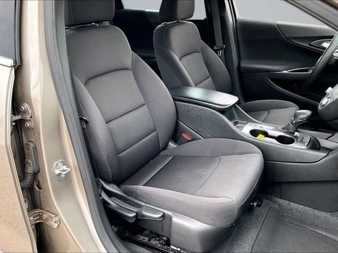 Used 2024 Chevrolet Malibu LS FWD image 7
