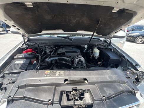 Used 2014 Chevrolet Tahoe LT w/ Luxury Package image 29