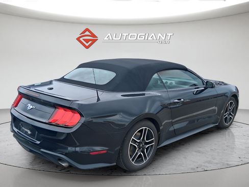 Used 2022 Ford Mustang Premium RWD image 5