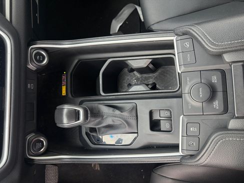 Used 2025 Toyota Grand Highlander AWD image 15