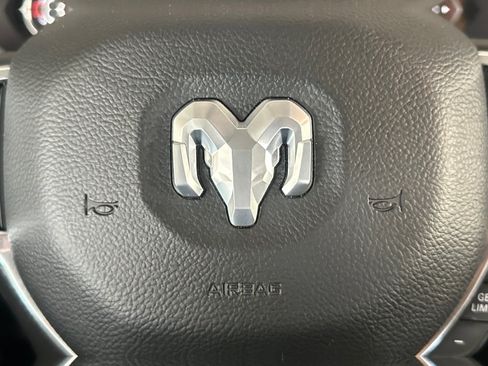 Used 2023 RAM 2500 Laramie AWD/4WD image 25