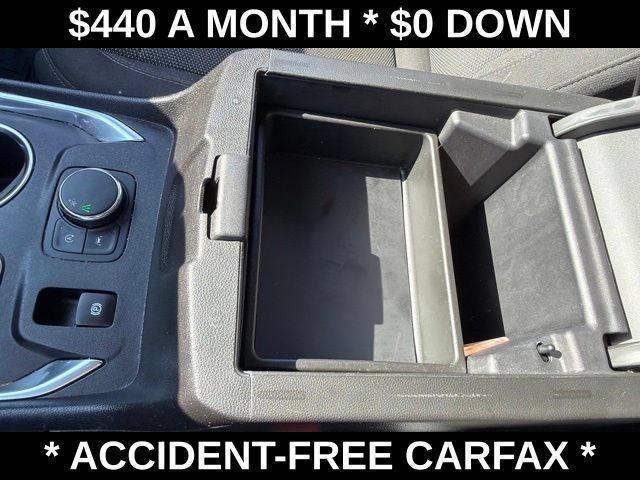 Used 2023 Chevrolet Traverse LT FWD image 31