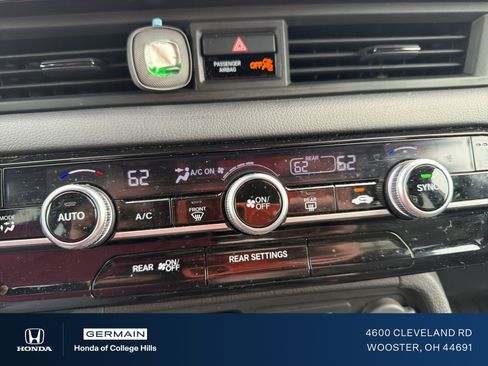 Used 2023 Honda Pilot Sport image 21