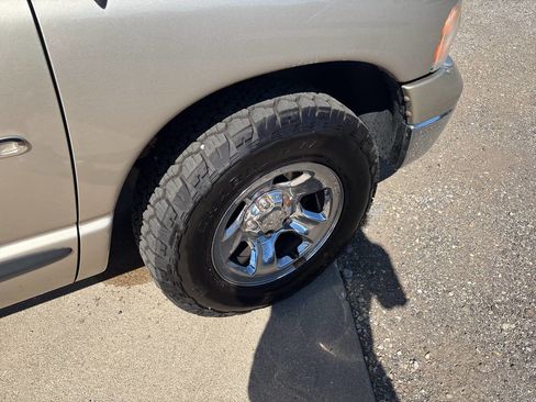 Used 2005 Dodge Ram 1500 Truck SLT image 7