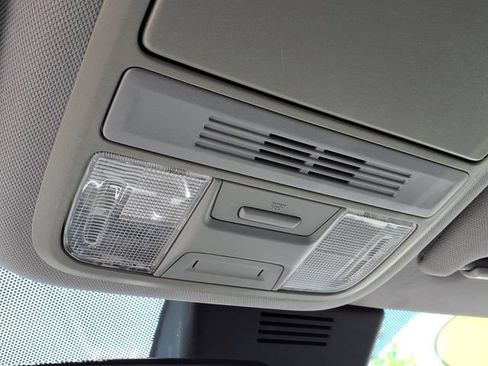 Used 2018 Honda Accord LX image 18