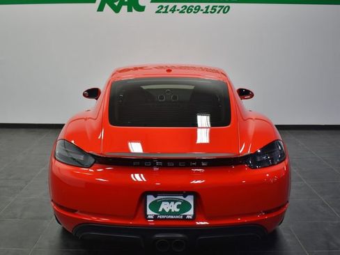 Used 2018 Porsche 718 Cayman GTS RWD image 4
