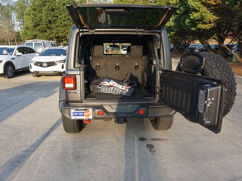 Used 2022 Jeep Wrangler Unlimited Rubicon image 15