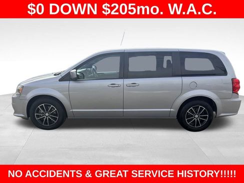 Used 2018 Dodge Grand Caravan GT image 4