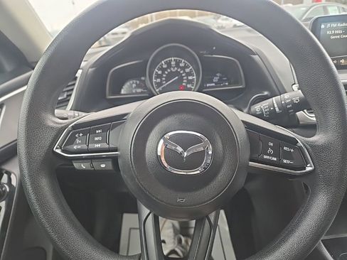 Used 2017 MAZDA MAZDA3 Sport image 12