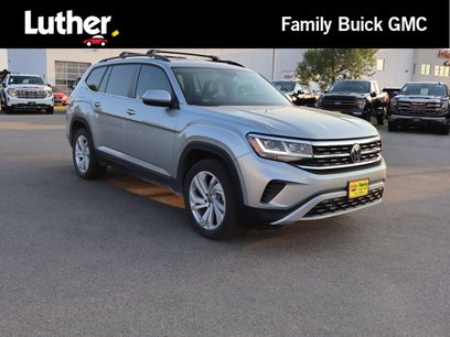 Used 2023 Volkswagen Atlas SE w/ Panoramic Sunroof Package