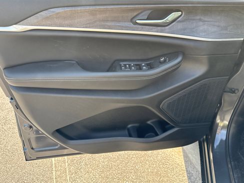 New 2026 Jeep Grand Cherokee Altitude RWD image 11