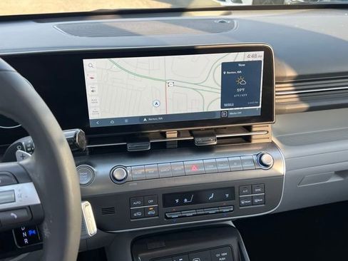 Used 2024 Hyundai Kona Limited image 19