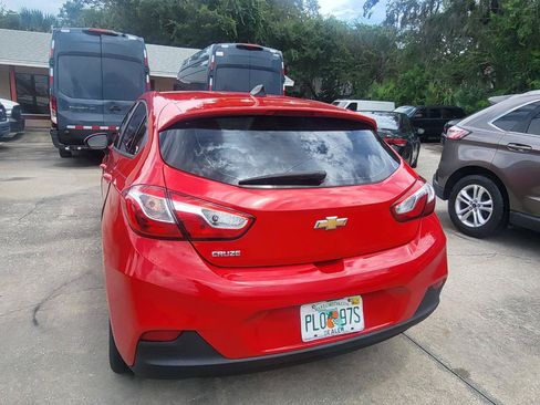 Used 2019 Chevrolet Cruze LS w/ LS Convenience Package FWD image 17