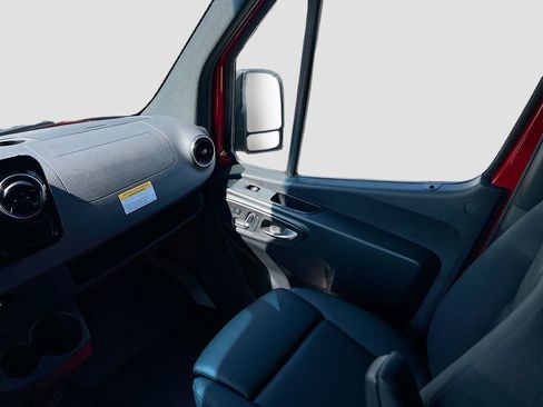 New 2025 Mercedes-Benz Sprinter 2500 image 24