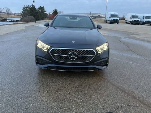 Used 2026 Mercedes-Benz E 350 4MATIC Sedan image 2