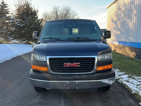 Used 2013 GMC Savana 2500 w/ Power Package image 2