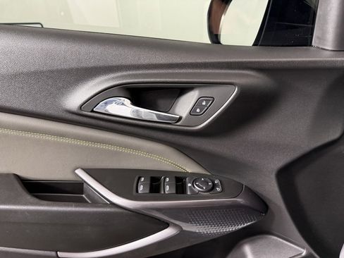 Used 2025 Chevrolet Trax ACTIV w/ Driver Confidence Package image 18