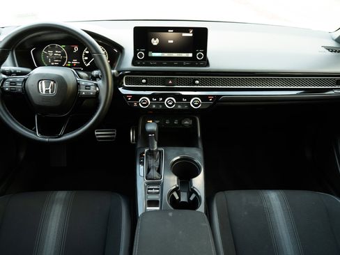 Certified 2025 Honda Civic Sport Touring image 19