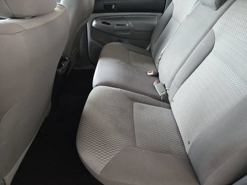 Used 2015 Toyota Tacoma PreRunner w/ SR5 Package RWD image 30
