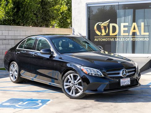 Used 2020 Mercedes-Benz C 300 Sedan image 2