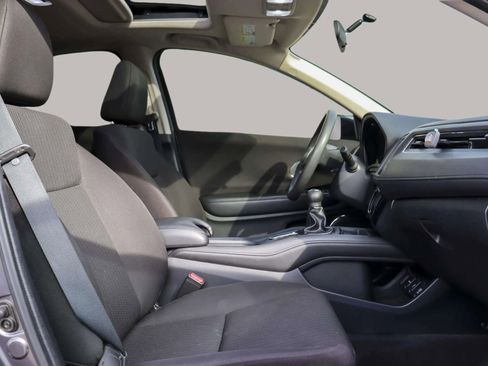 Used 2016 Honda HR-V EX image 37