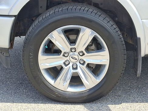 Used 2018 Ford F150 Platinum w/ Equipment Group 701A Luxury AWD/4WD image 10