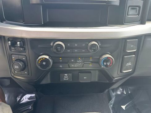 Used 2023 Ford F350 XLT AWD/4WD image 18