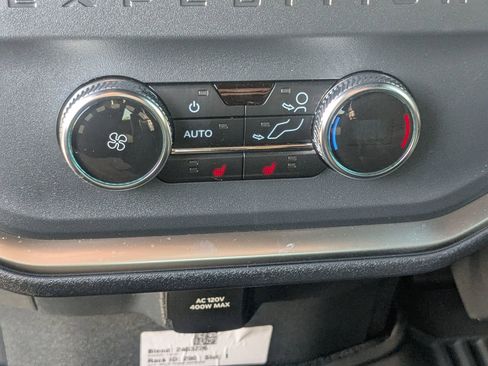 New 2025 Ford Expedition Max Platinum w/ Stealth Performance Package image 16