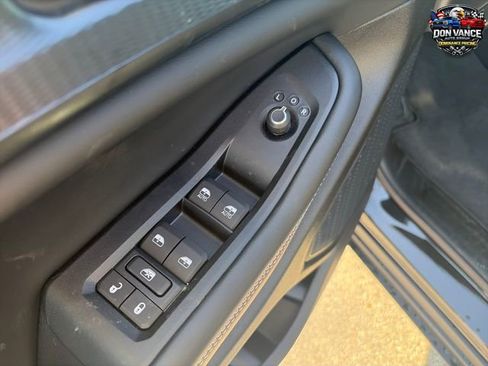 New 2026 Jeep Grand Cherokee L Laredo AWD/4WD image 11