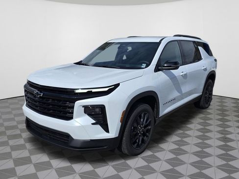 New 2026 Chevrolet Traverse LT w/ Midnight/Sport Edition FWD image 2