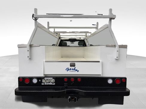 Used 2025 Ford F550 2WD Regular Cab Super Duty image 6