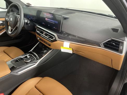 Certified 2024 BMW 330i xDrive Sedan w/ Convenience Package AWD/4WD image 17