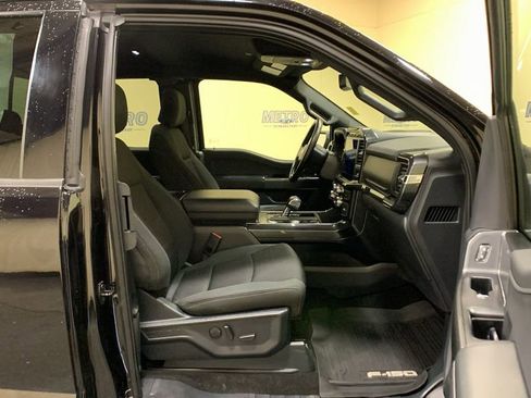 Used 2022 Ford F150 XLT w/ Equipment Group 302A High image 12