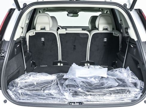 New 2026 Volvo XC90 B6 Ultra w/ Protection Package AWD/4WD image 31
