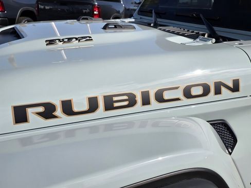 Used 2024 Jeep Wrangler Unlimited Rubicon 392 image 25