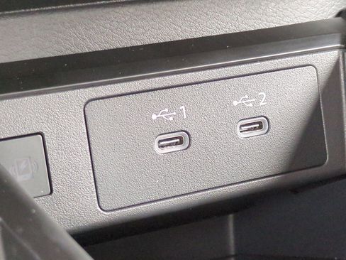 New 2026 Nissan Kicks SR w/ Cold Weather Package FWD image 20