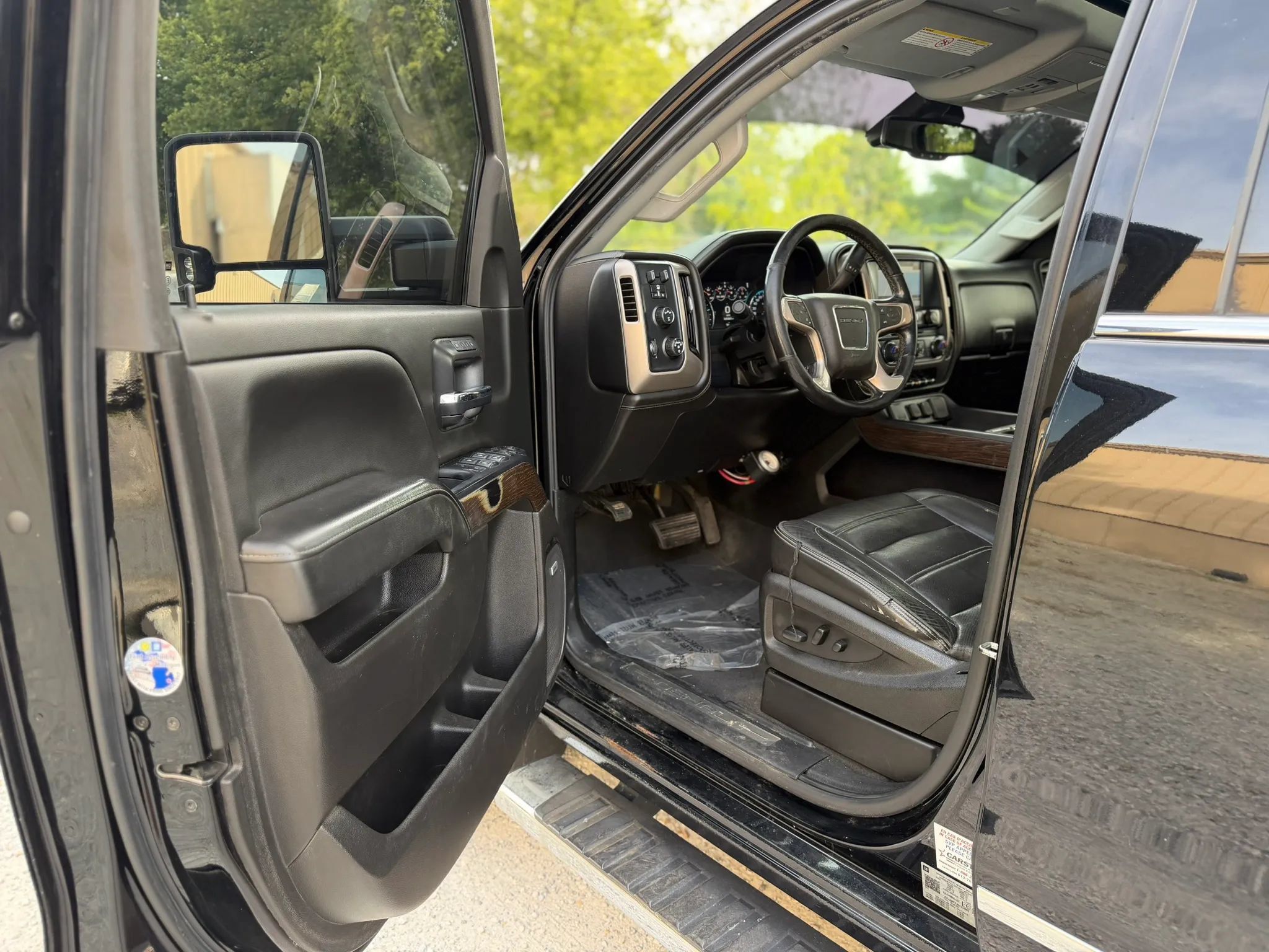 Used 2019 GMC Sierra 3500 Denali AWD/4WD image 10
