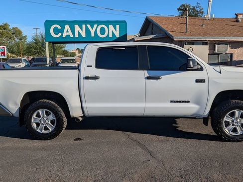 Used 2015 Toyota Tundra SR5 image 4