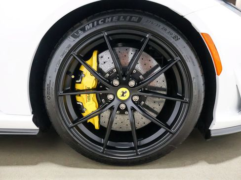 Used 2022 Ferrari 812 GTS RWD image 43