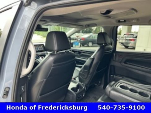 Used 2024 Honda Odyssey Touring image 32