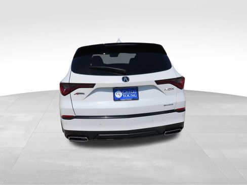 Used 2022 Acura MDX A-Spec AWD/4WD image 2