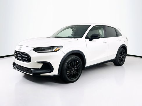 Used 2026 Honda HR-V Sport image 3