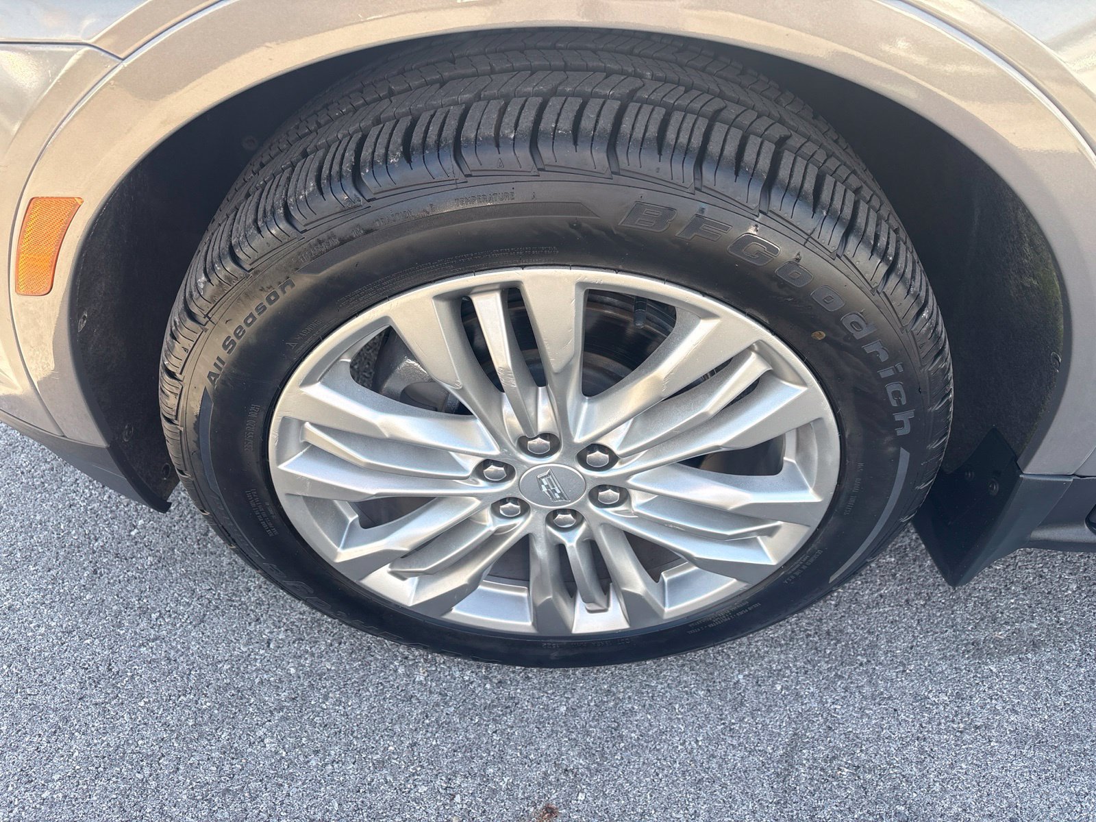 Used 2017 Cadillac XT5 Premium Luxury FWD image 10