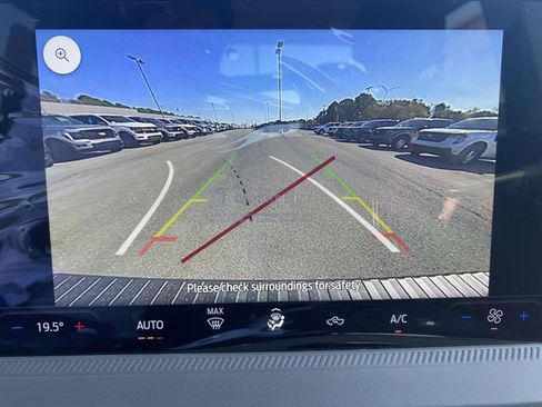 New 2025 Ford Maverick XL w/ Equipment Group 102A image 16