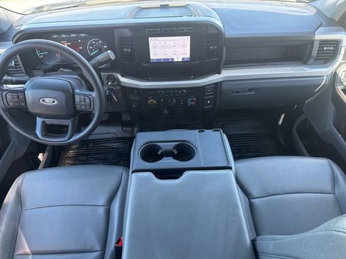 Certified 2023 Ford F250 XL w/ XL Chrome Package image 18